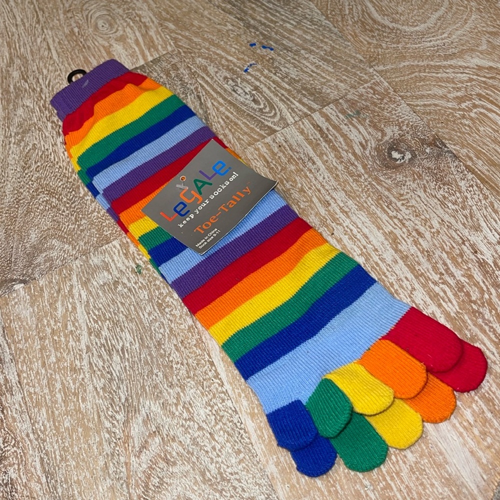 new RAINBOW TOE SOCKS, 9-11, Deadstock, VINTAGE